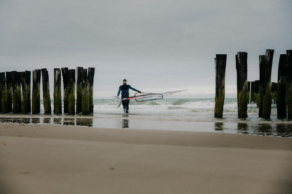 Beste wetsuit voor koud water in Nederland (2026 gids)