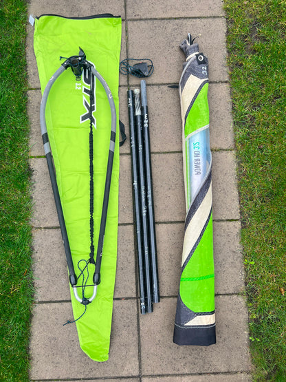 Windsurfboard met Zeil - Complete set